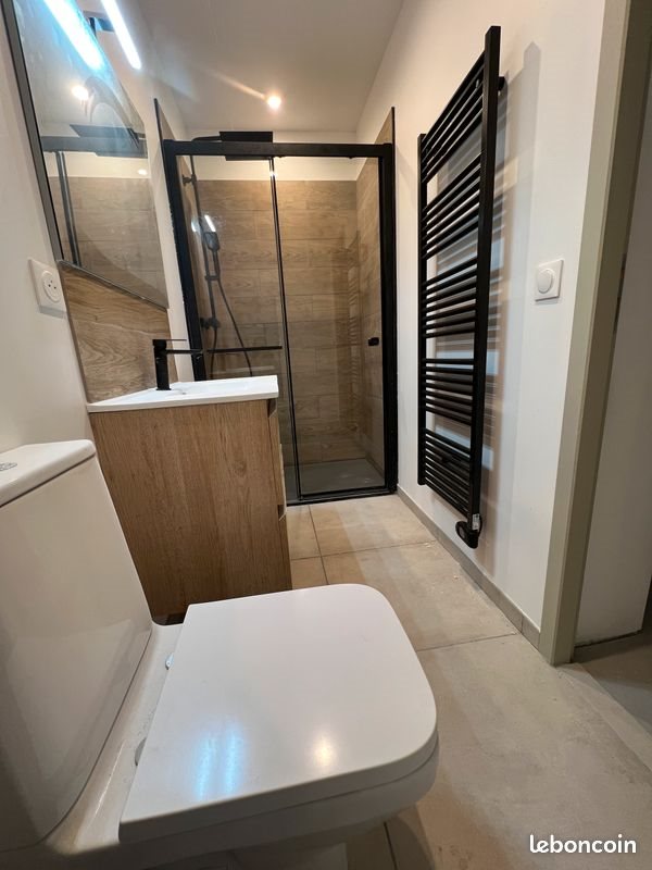 Maison à louer, 85m², Valensole