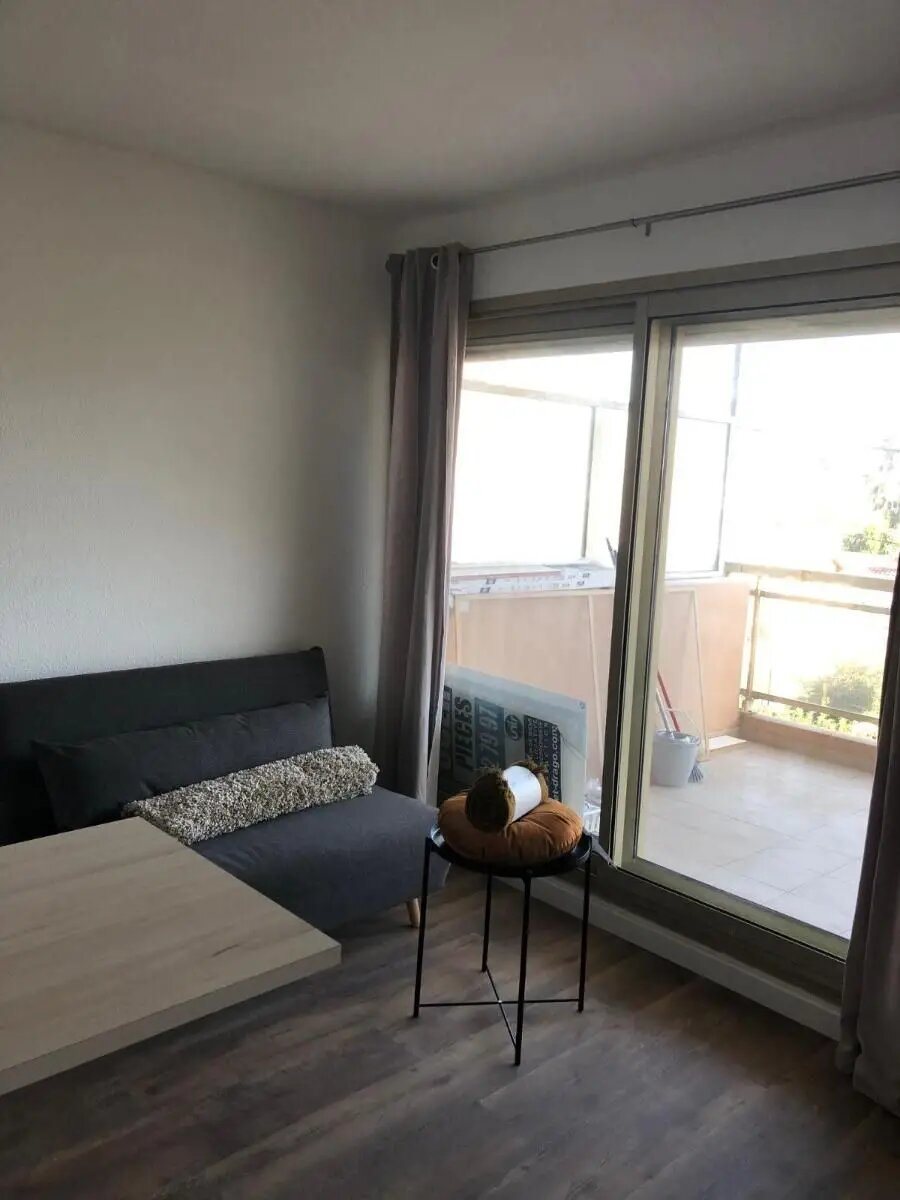 Appartement à louer, 28m², Vallauris