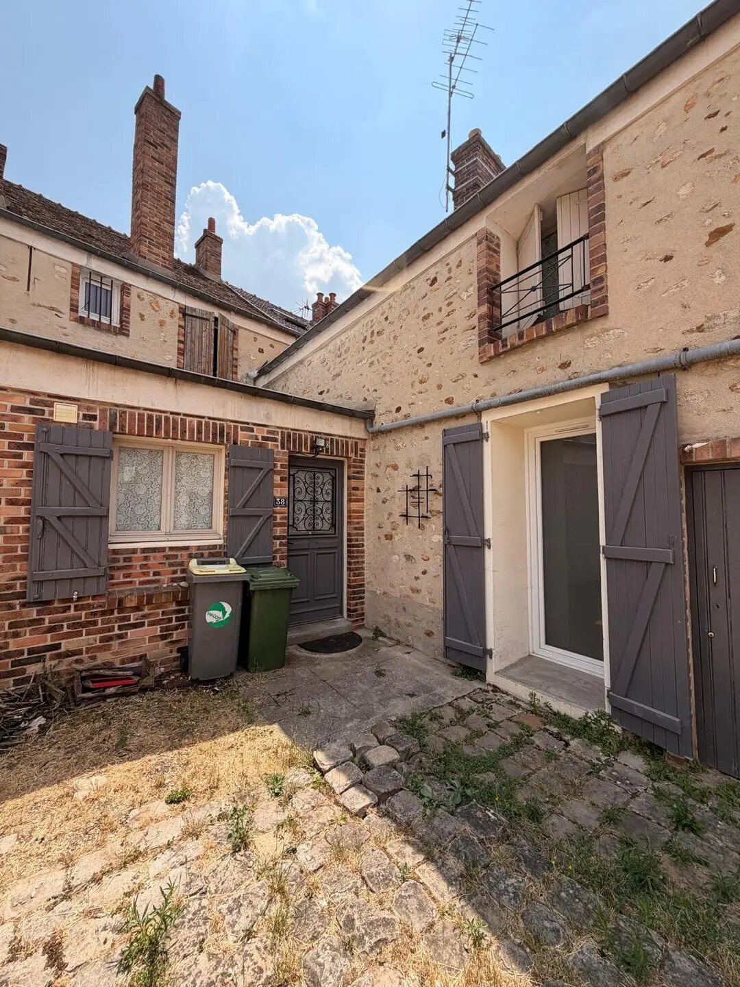 Appartement à louer, 83m², Vert-le-Petit