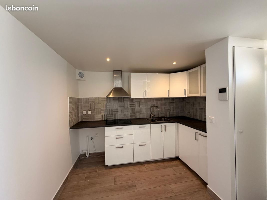 Appartement à louer, 53m², Cerny