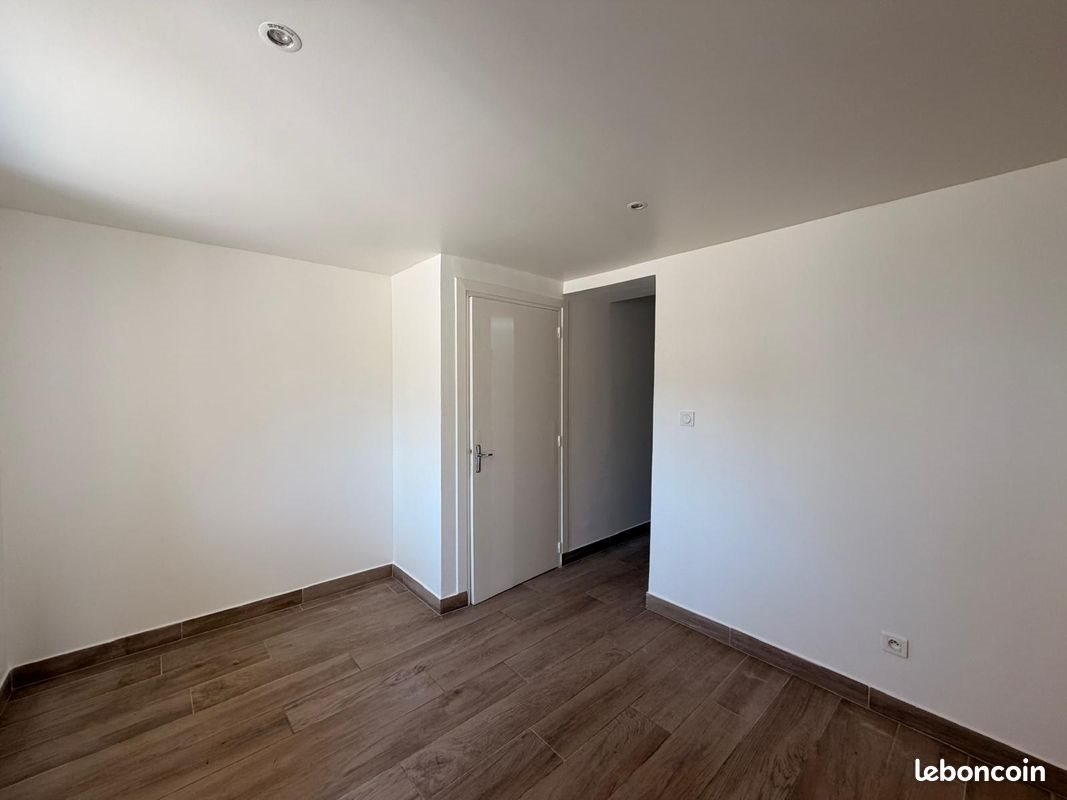 Appartement à louer, 53m², Cerny