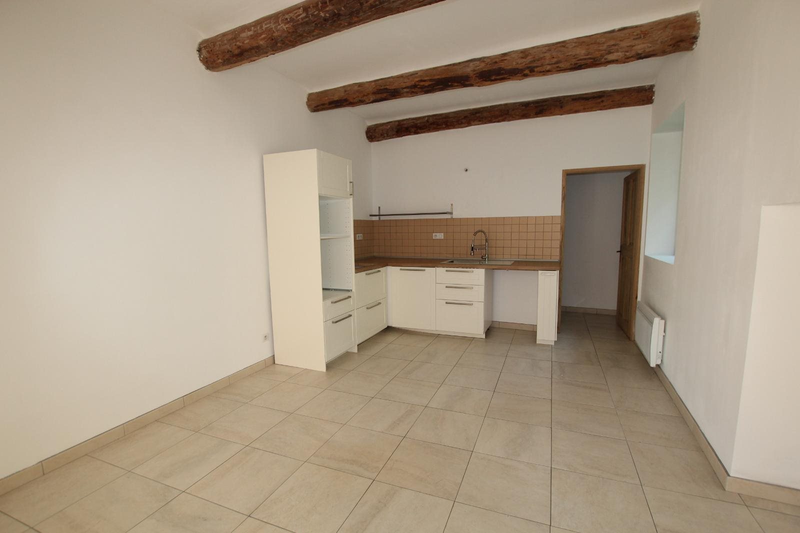 Maison à louer, 113m², Oppède