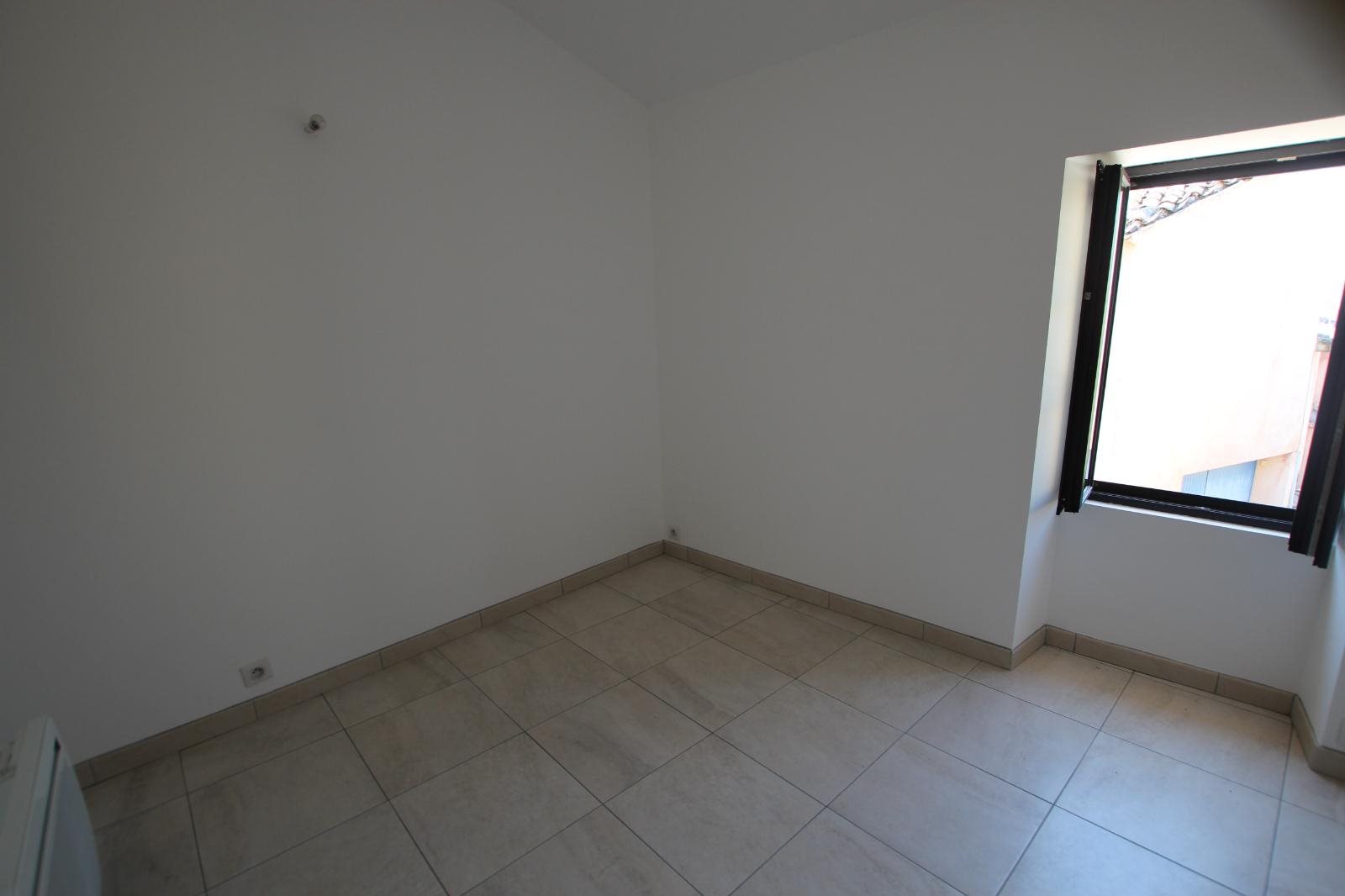Maison à louer, 113m², Oppède