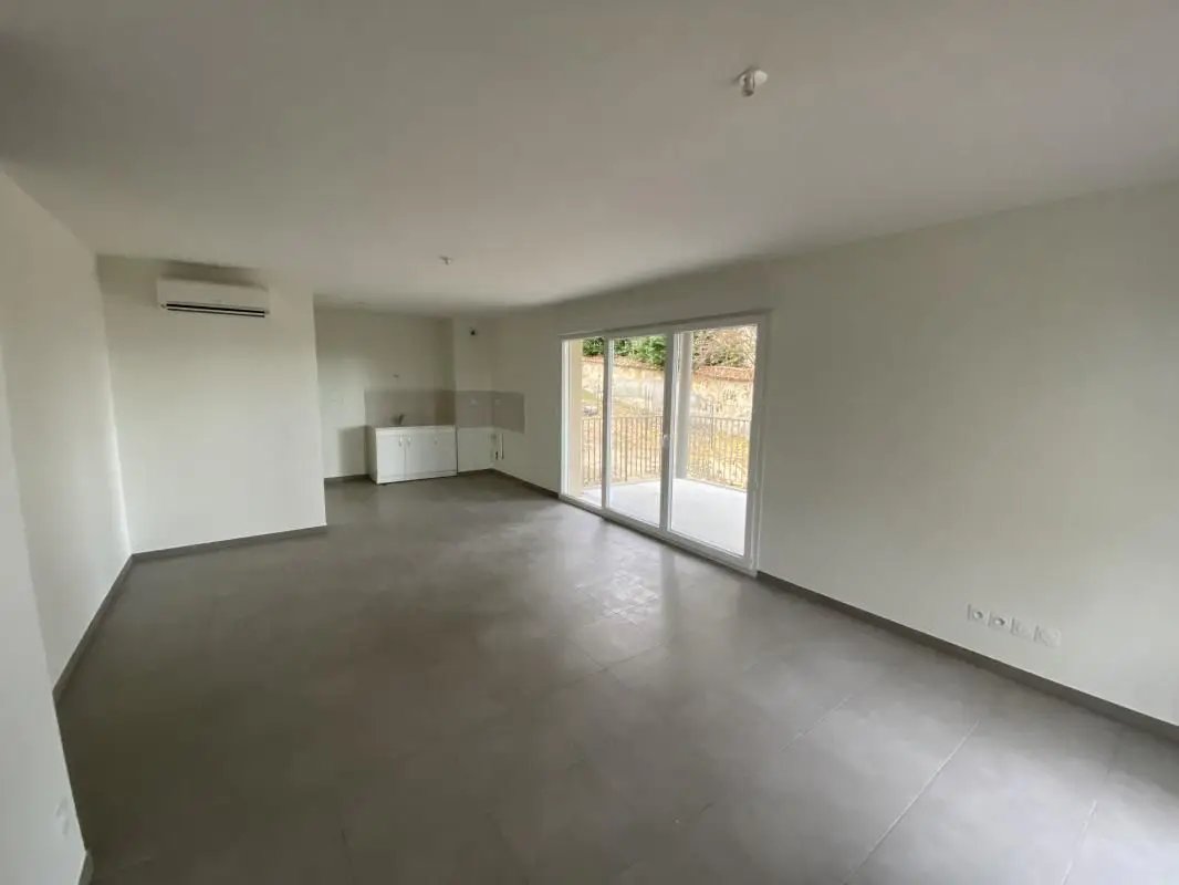 Appartement à louer, 70m², Moras-en-Valloire
