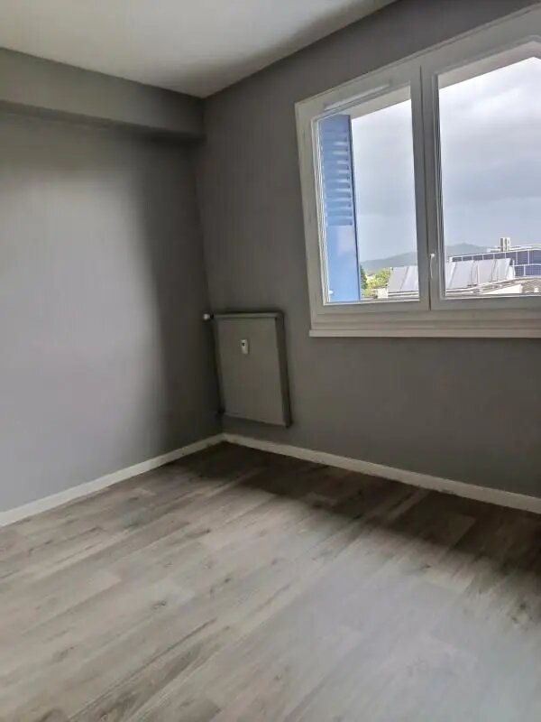 Appartement à louer, 58m², Romans-sur-Isère