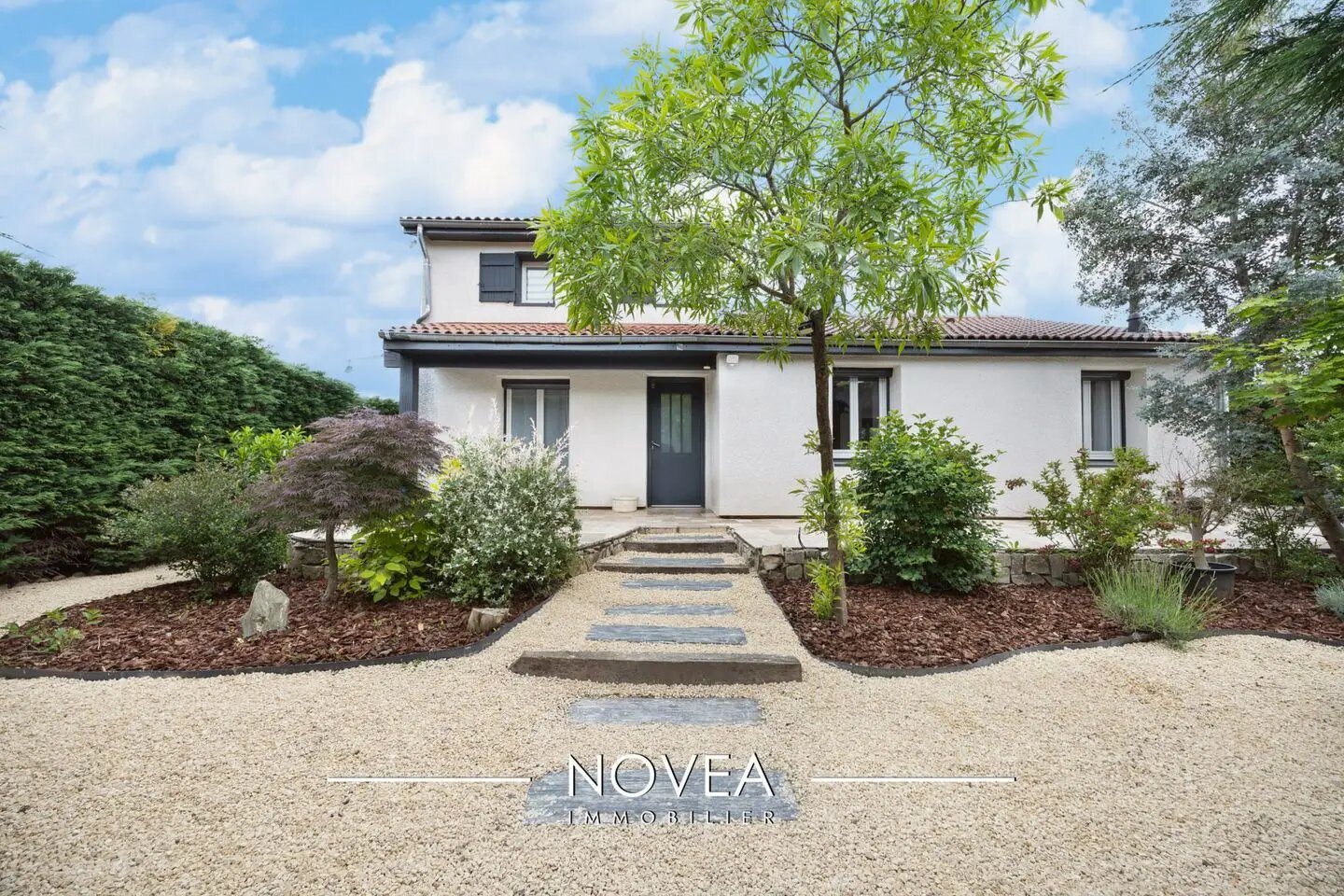 Maison à vendre, 180m², Lentilly