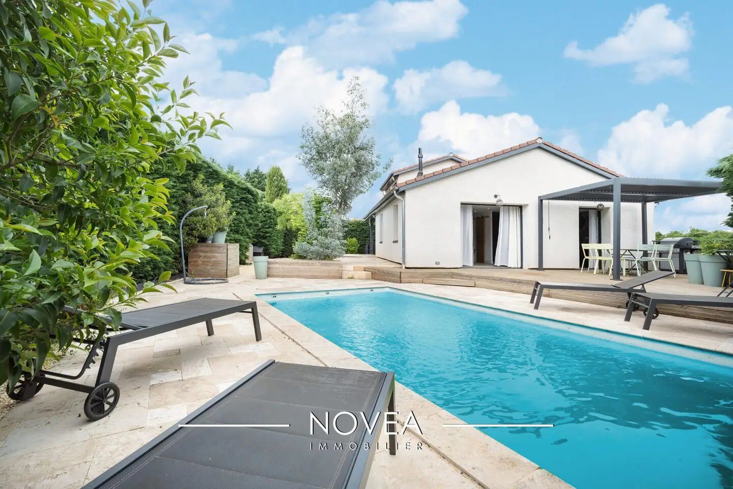 Maison à vendre, 180m², Lentilly