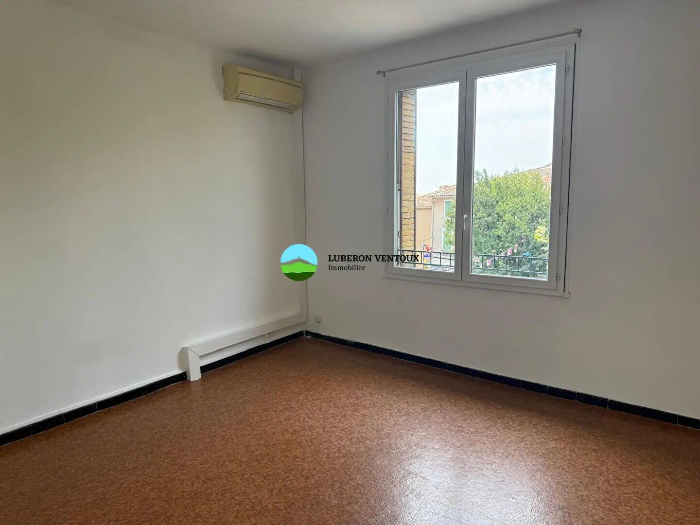 Maison à louer, 86m², Caromb