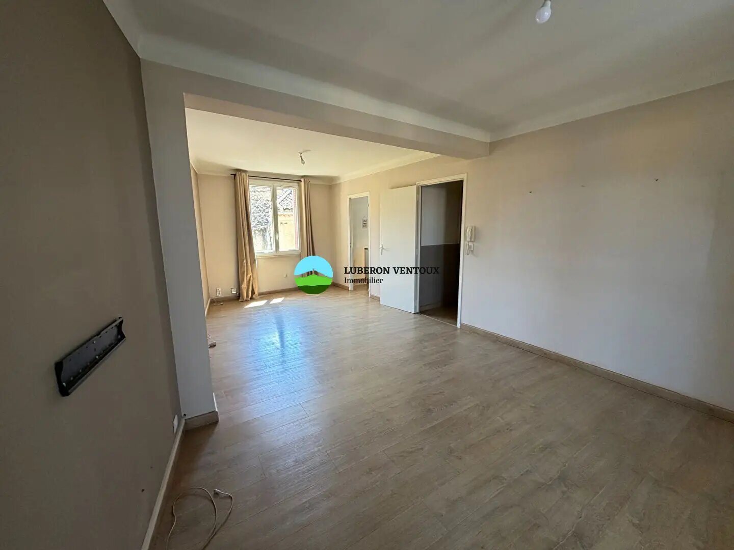 Appartement à louer, 91m², Mazan