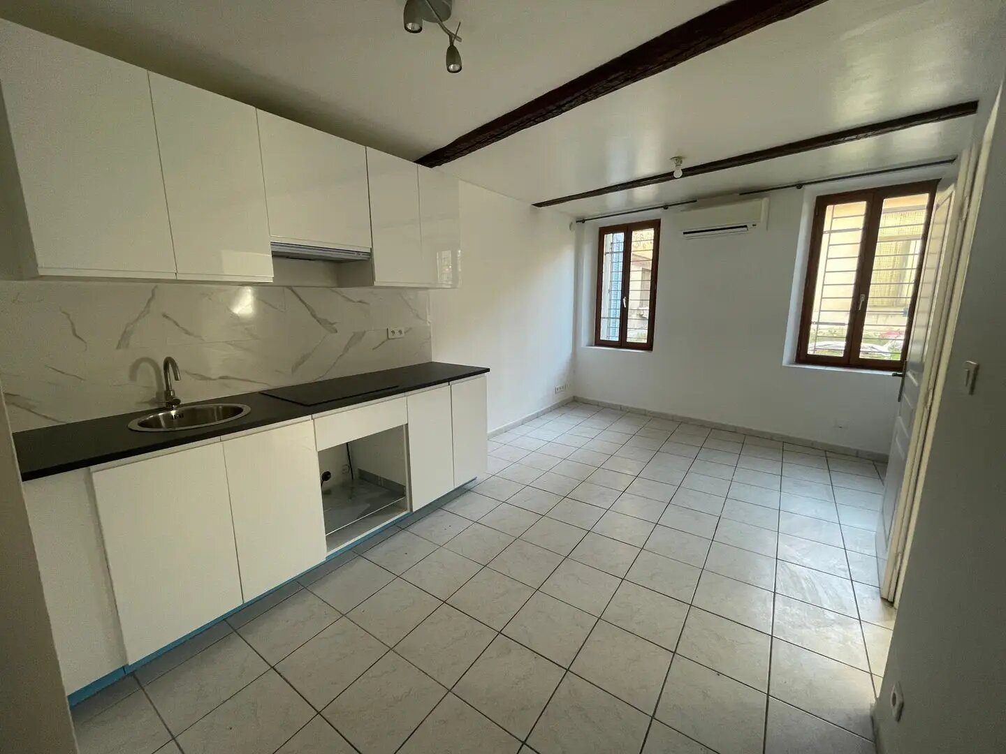 Appartement à louer, 30m², La Seyne-sur-Mer