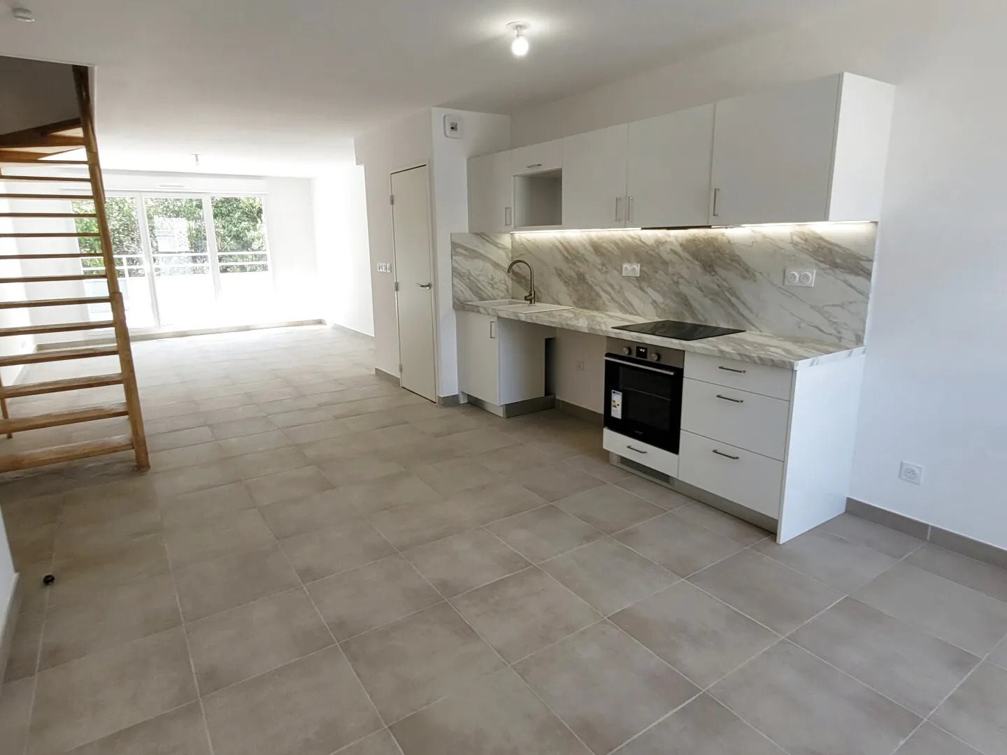 Appartement à louer, 73m², Istres