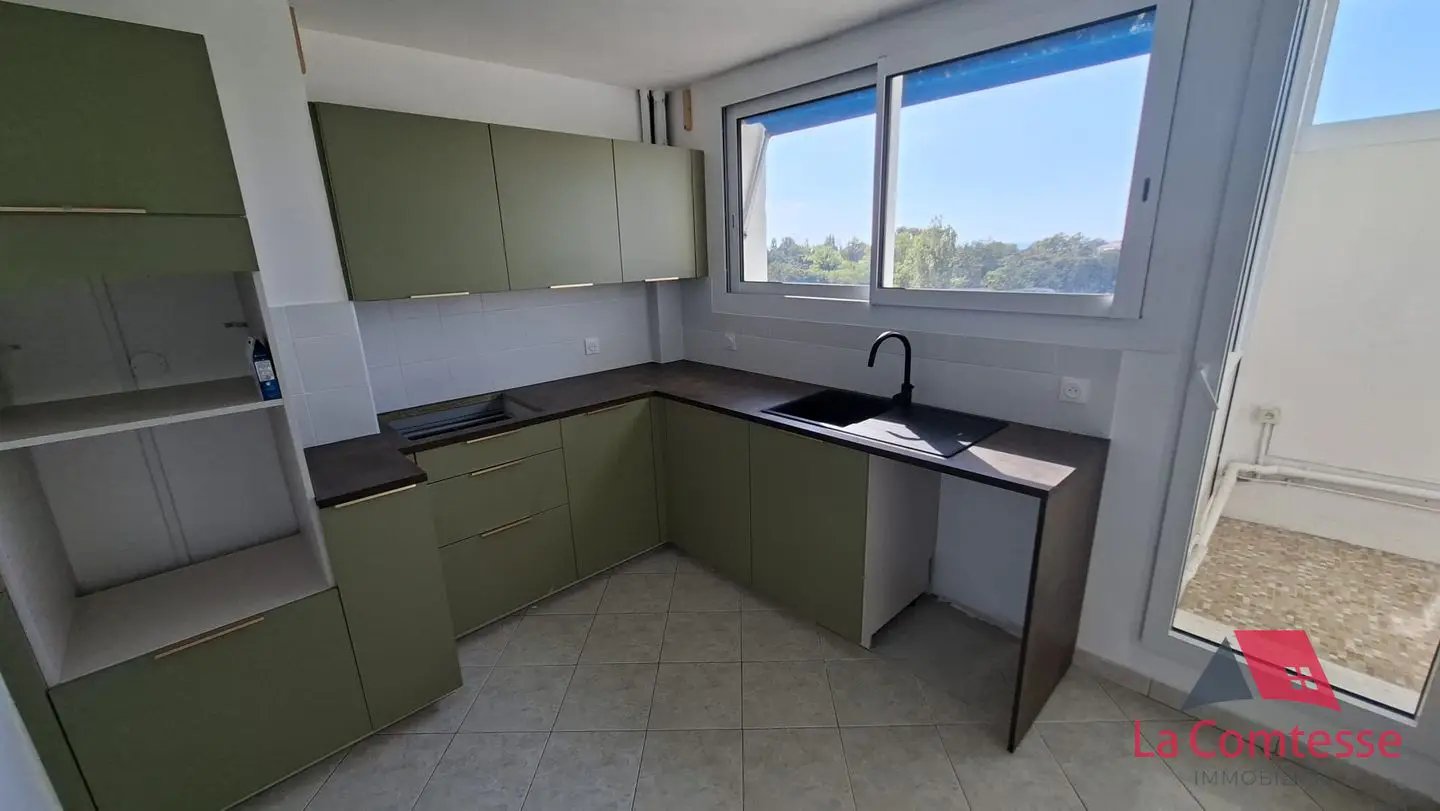 Appartement à louer, 58m², Marseille 8ème