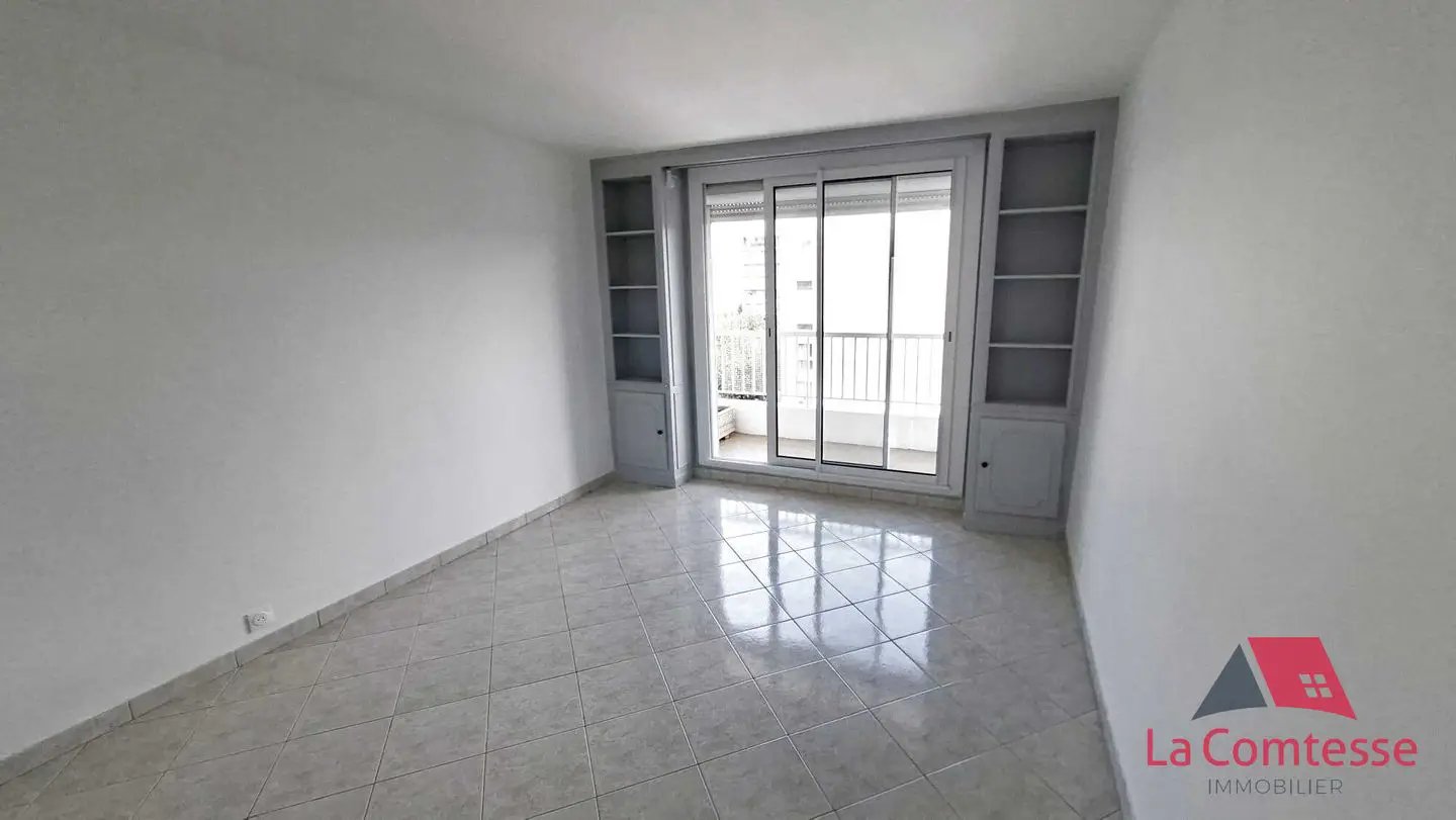Appartement à louer, 58m², Marseille 8ème