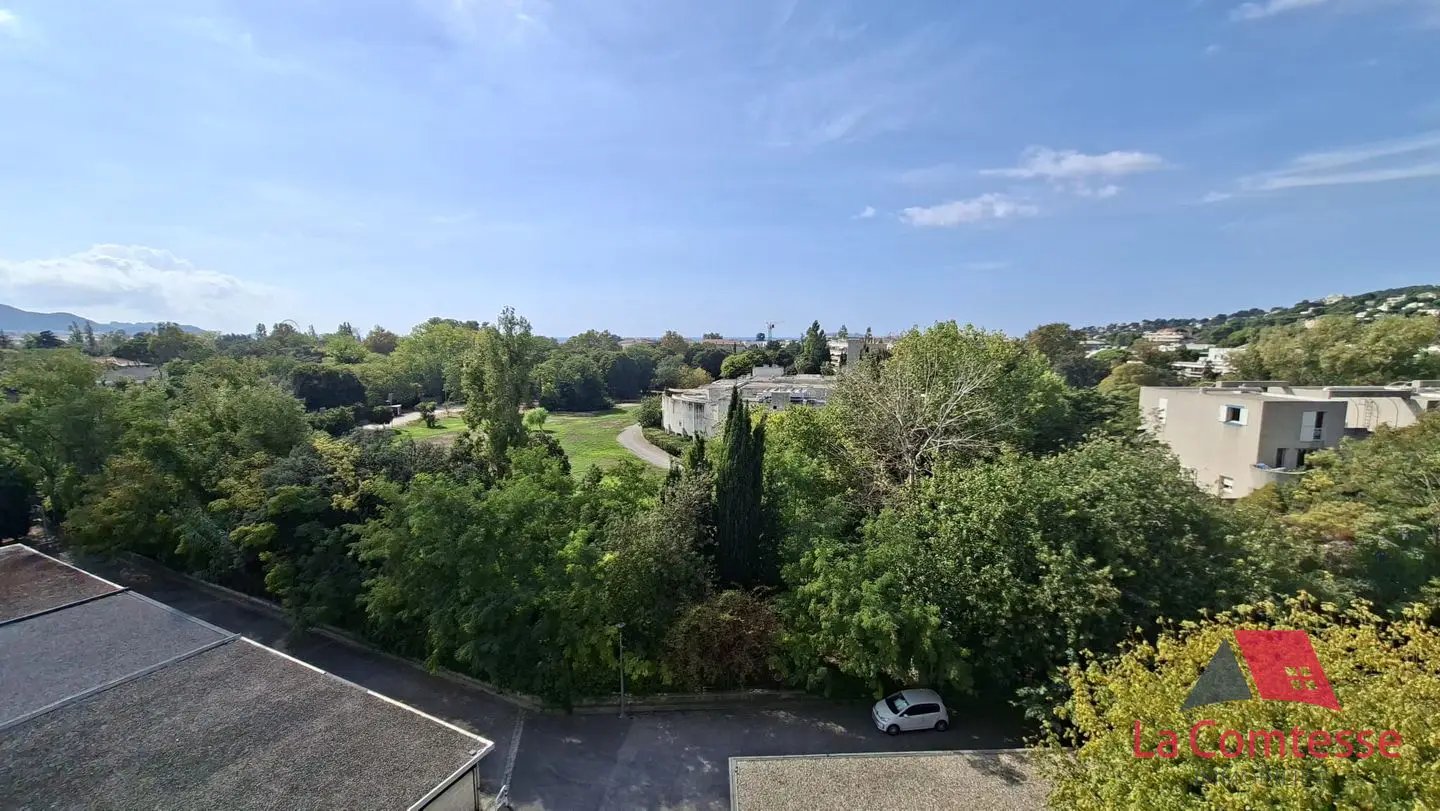 Appartement à louer, 58m², Marseille 8ème