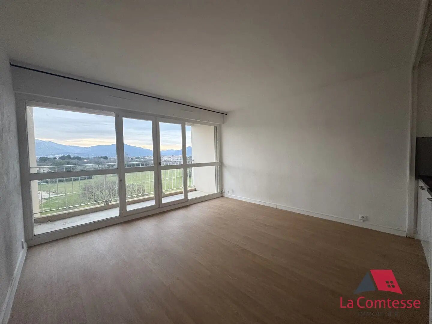 Appartement à louer, 25m², Aubagne