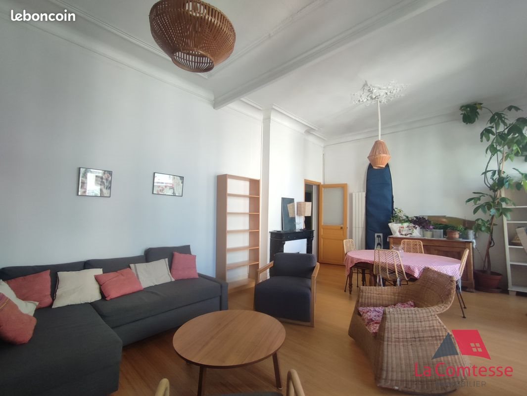 Appartement à louer, 130m², Marseille 7ème