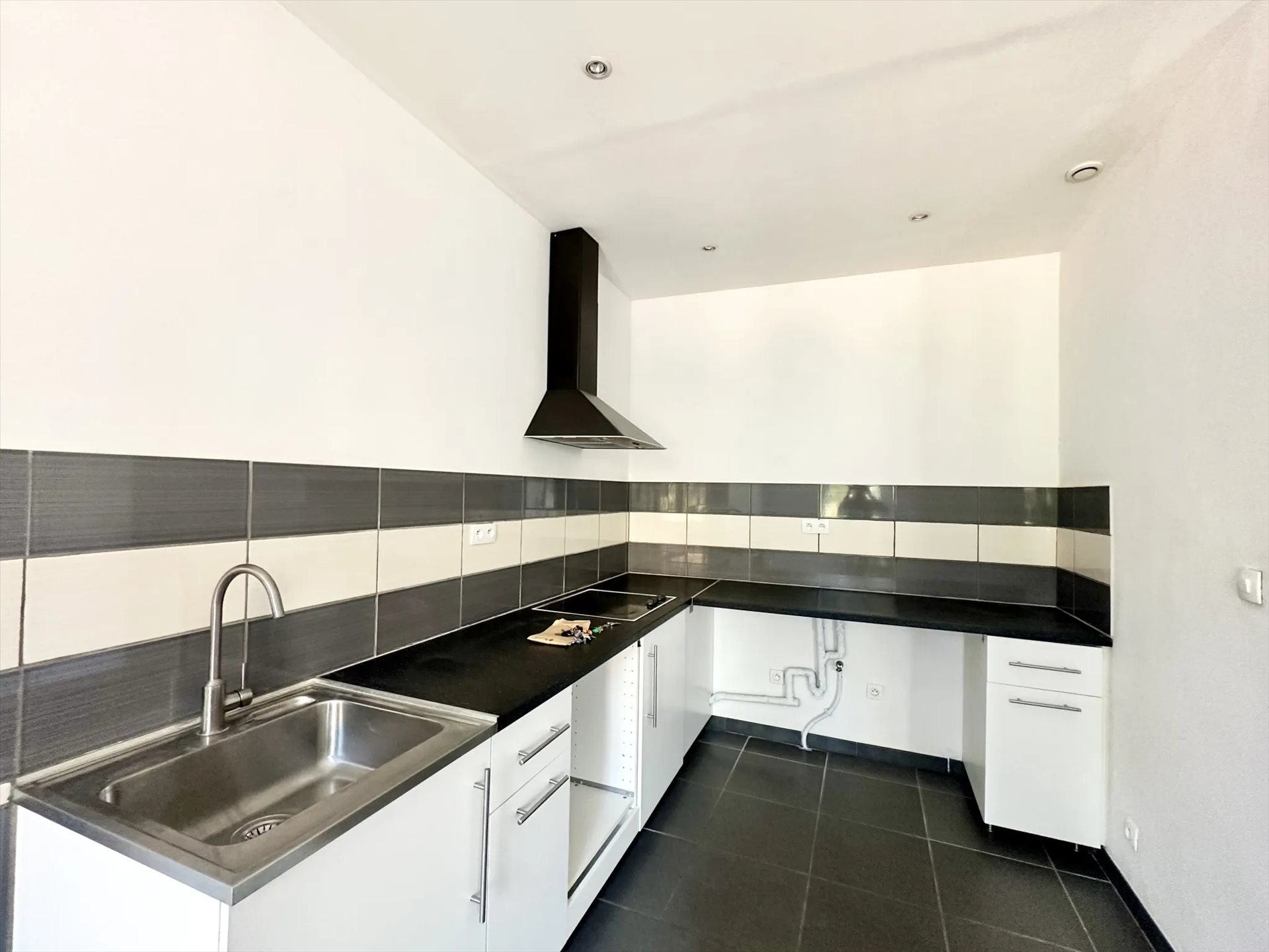 Appartement à louer, 40m², Marseille 13ème