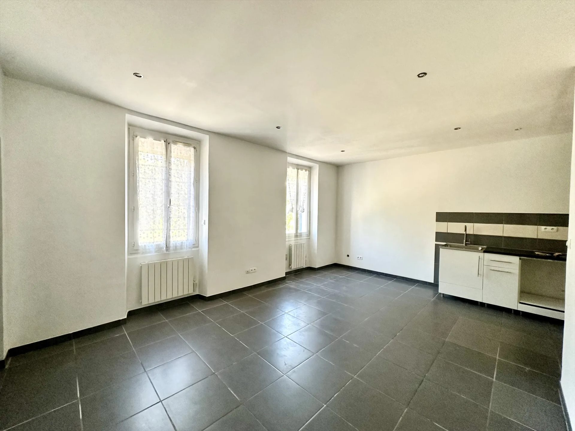 Appartement à louer, 40m², Marseille 13ème