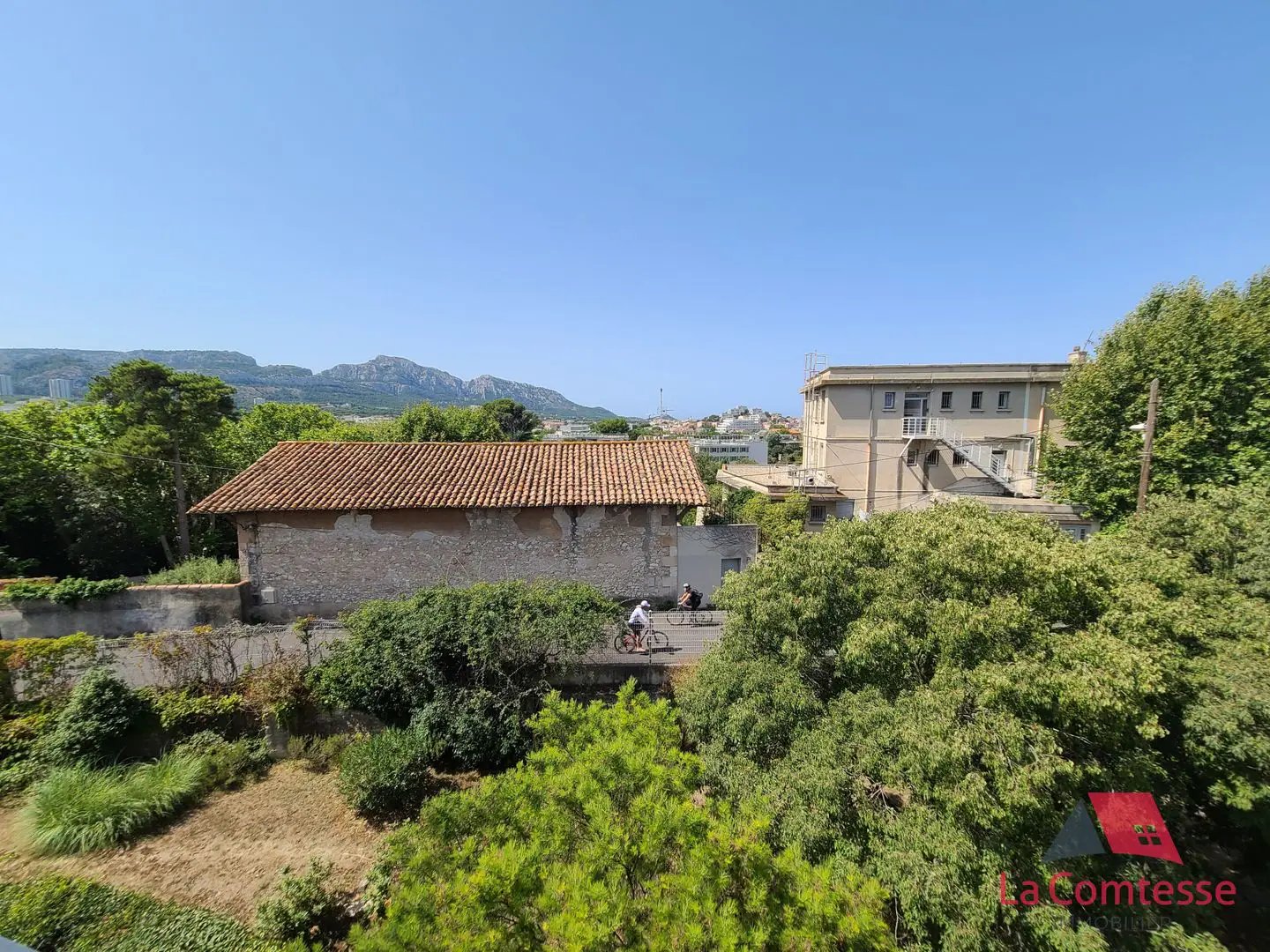 Appartement à louer, 75m², Marseille 8ème