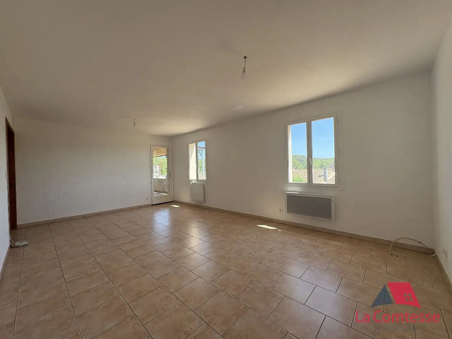 Maison à louer, 83m², Belcodène
