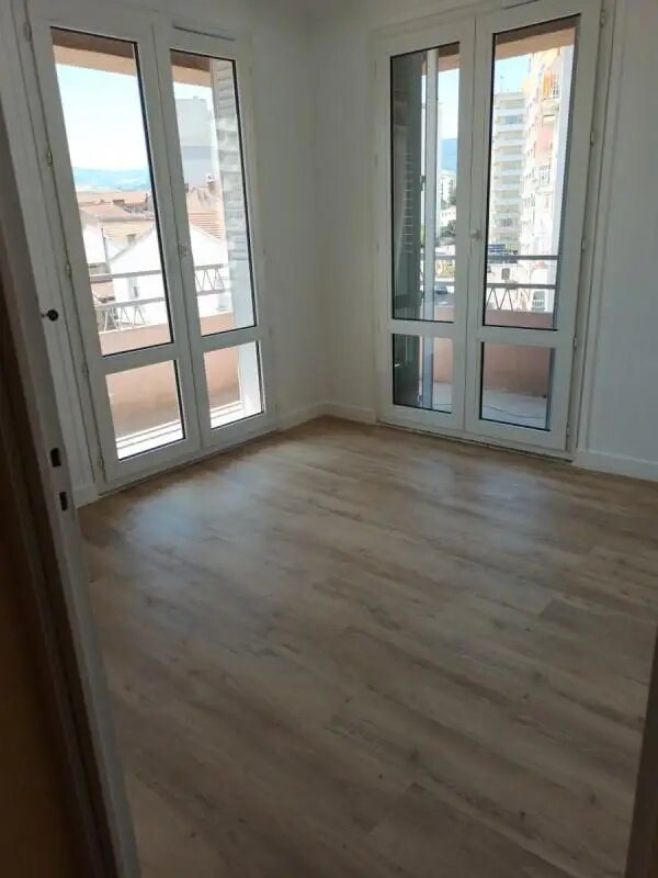 Appartement à louer, 71m², Saint-Chamond