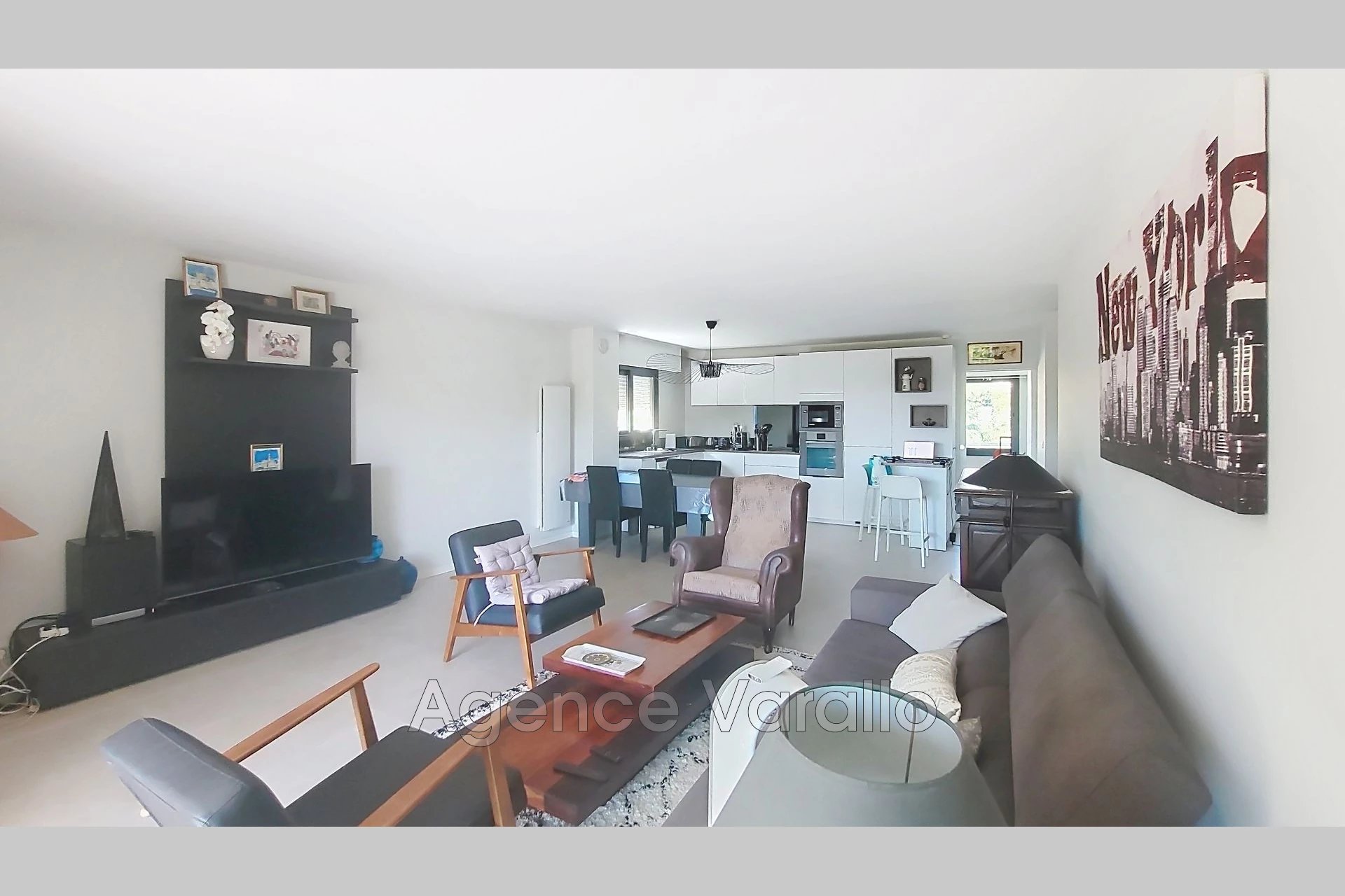 Maison à louer, 78m², Antibes