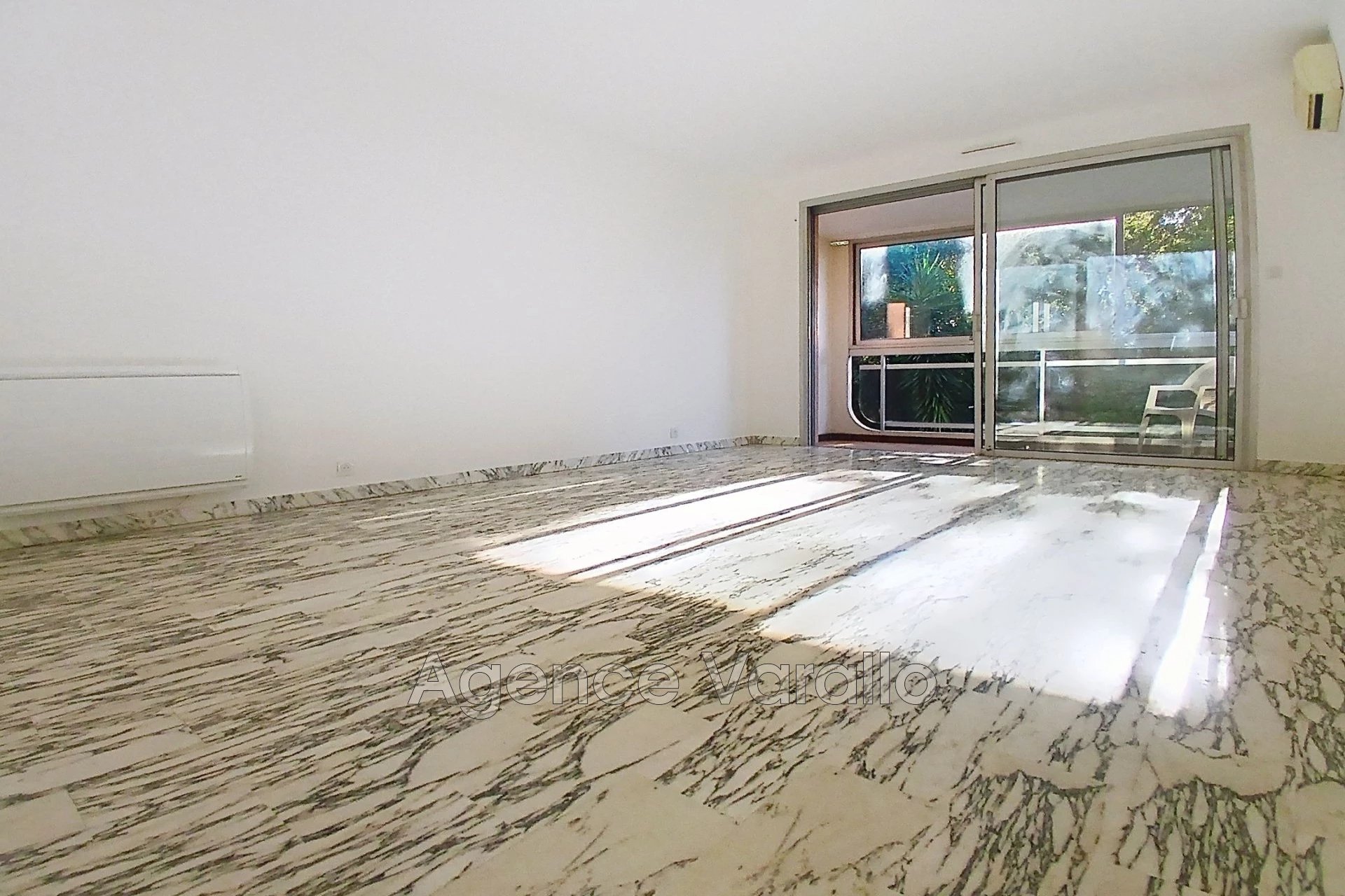 Maison à louer, 56m², Antibes