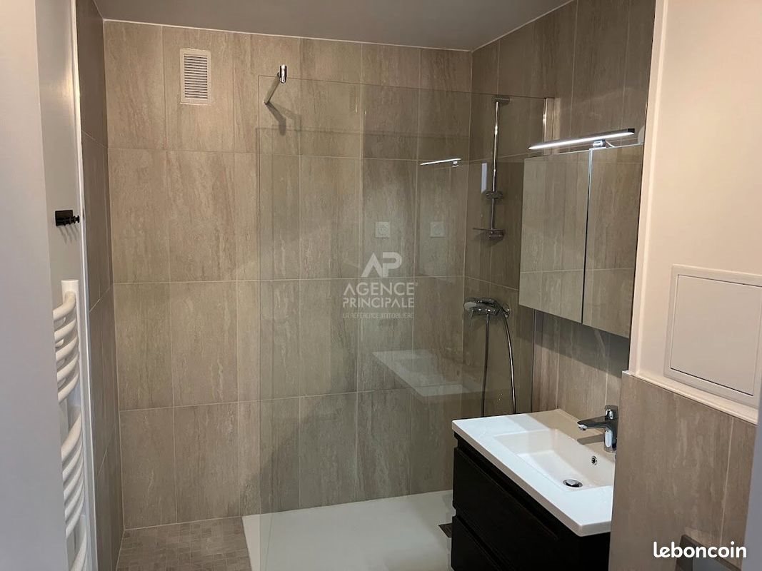 Appartement à louer, 43m², Poissy