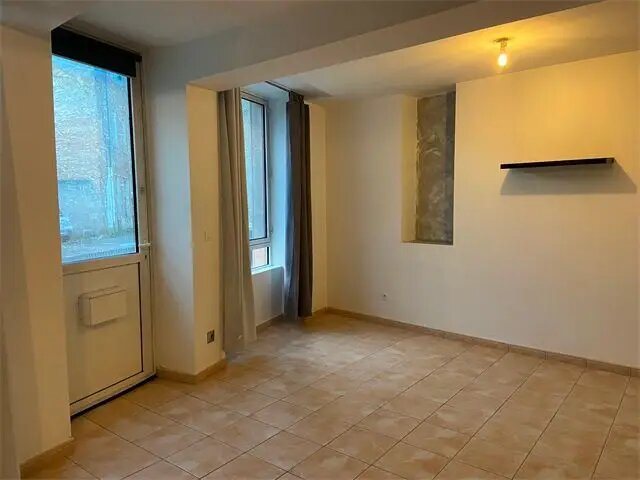 Maison à louer, 122m², Bessenay
