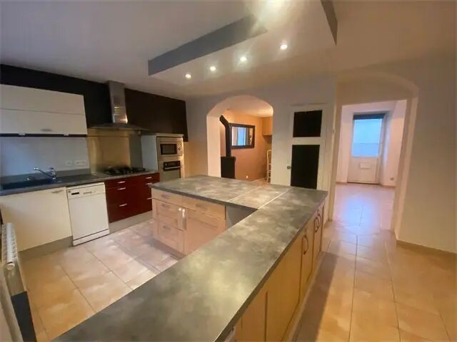 Maison à louer, 122m², Bessenay