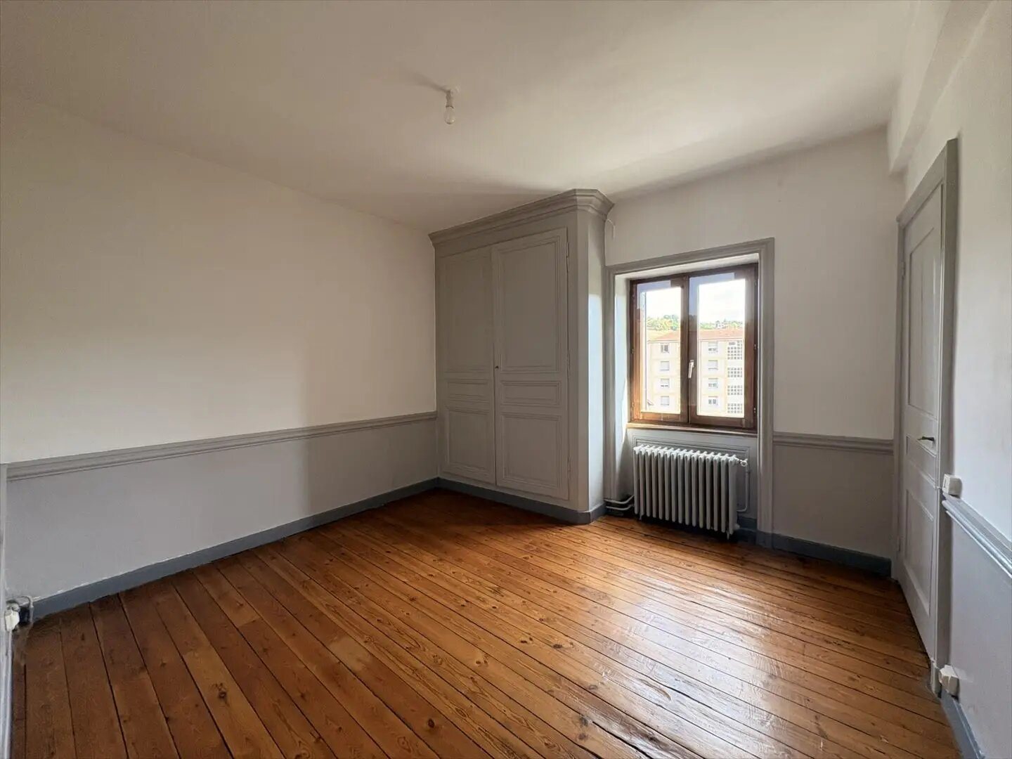 Appartement à louer, 55m², Sain-Bel