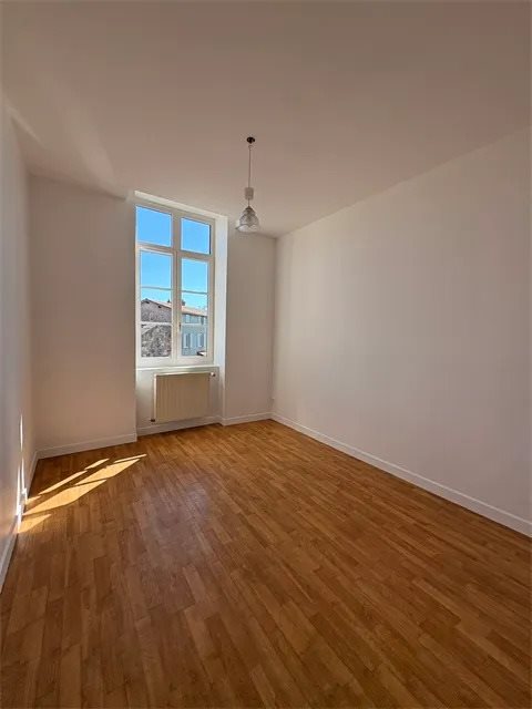Appartement à louer, 59m², Sain-Bel