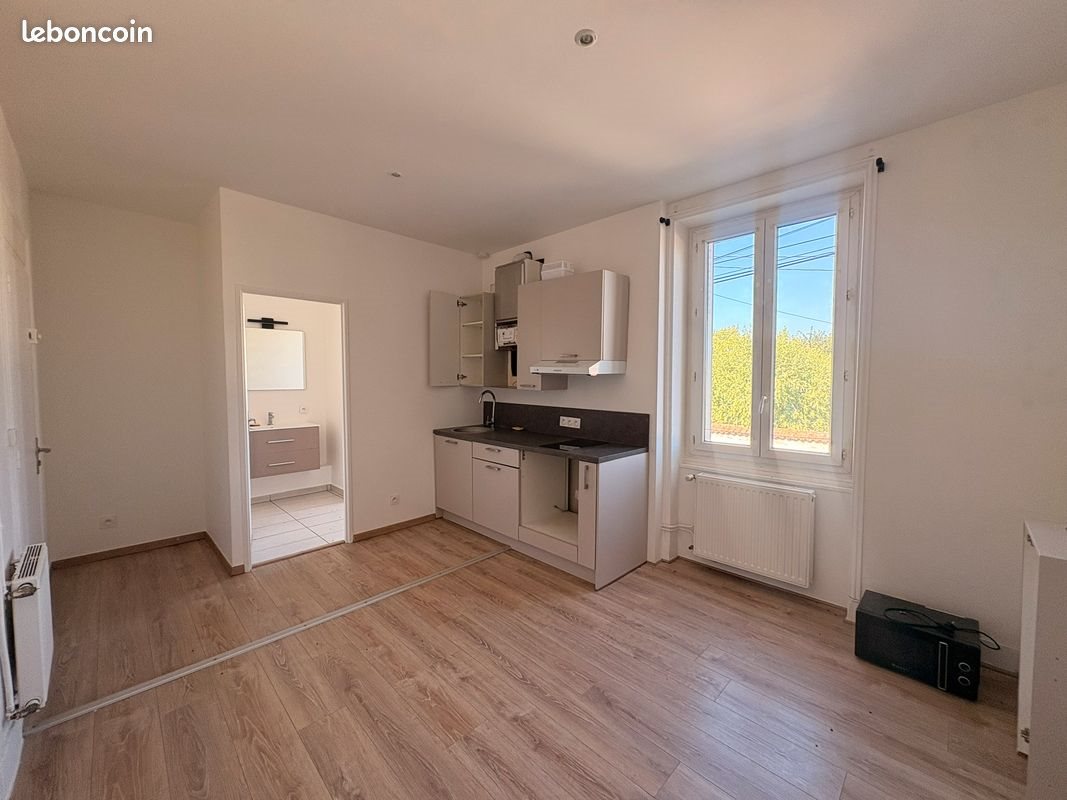 Appartement à louer, 32m², Arnas