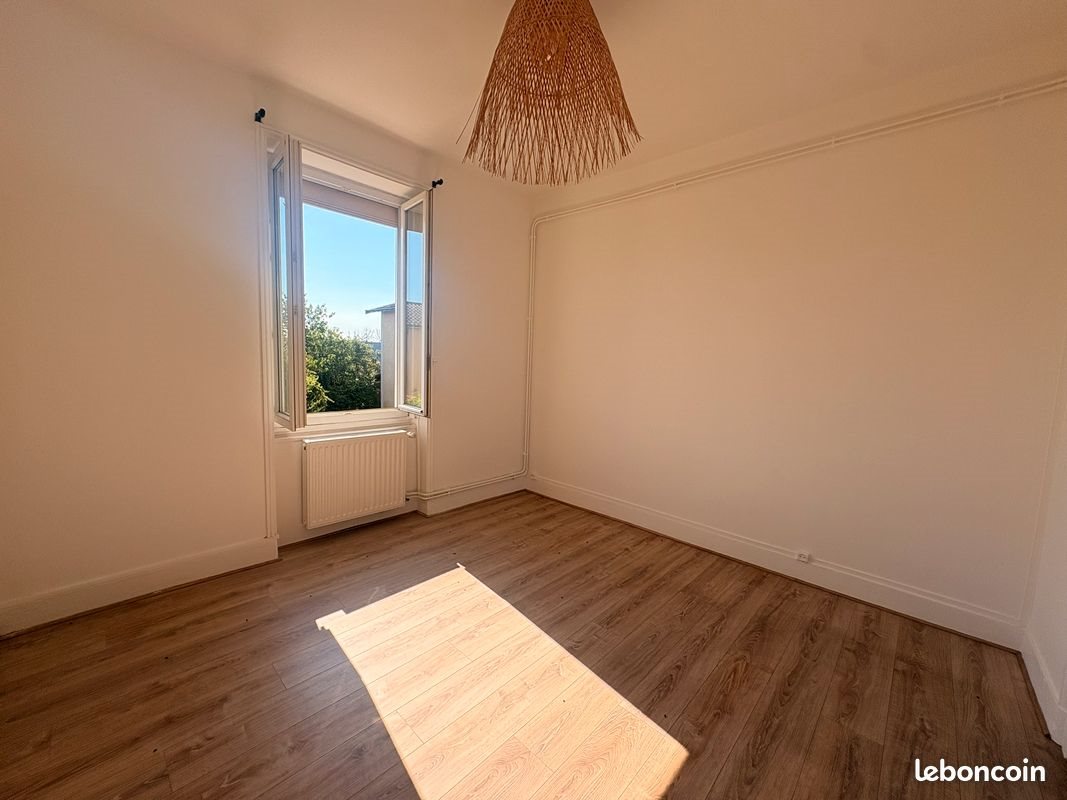 Appartement à louer, 32m², Arnas