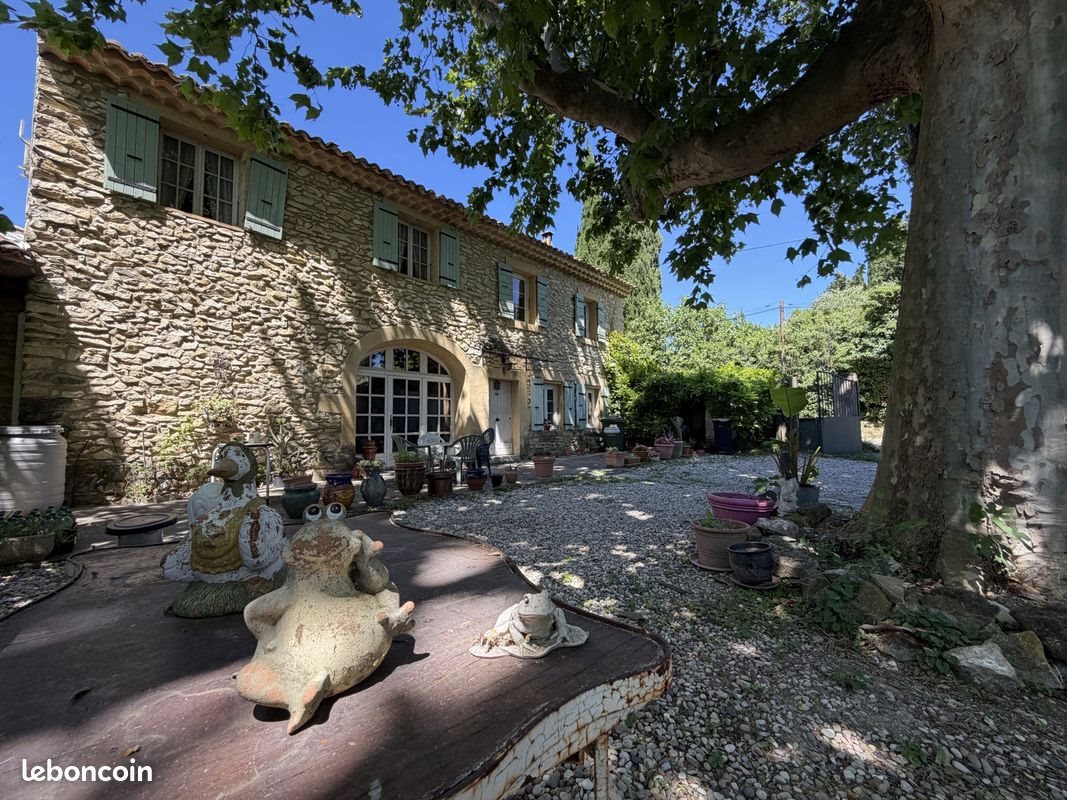 Maison à vendre, 184m², Caderousse