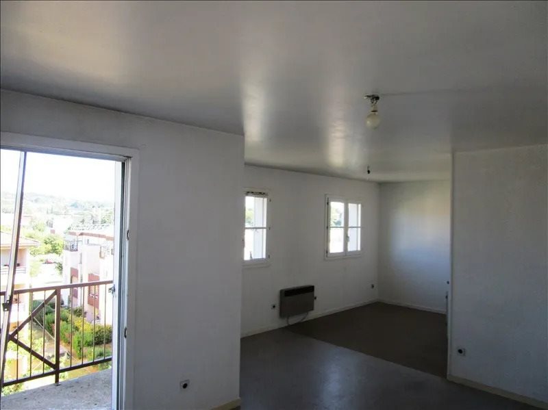Appartement à louer, 31m², Saint-Genis-Laval