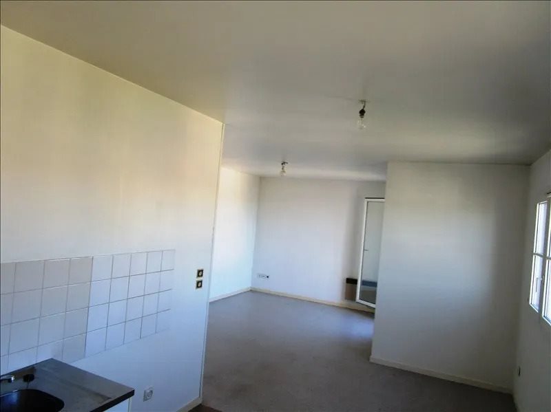 Appartement à louer, 31m², Saint-Genis-Laval