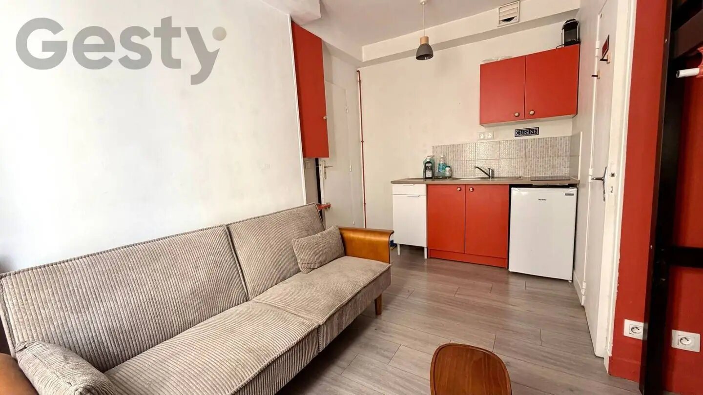 Appartement à louer, 16m², Paris 18ème