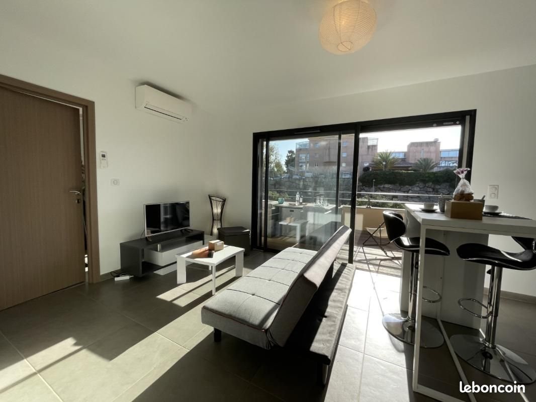 Appartement à louer, 37m², Albitreccia