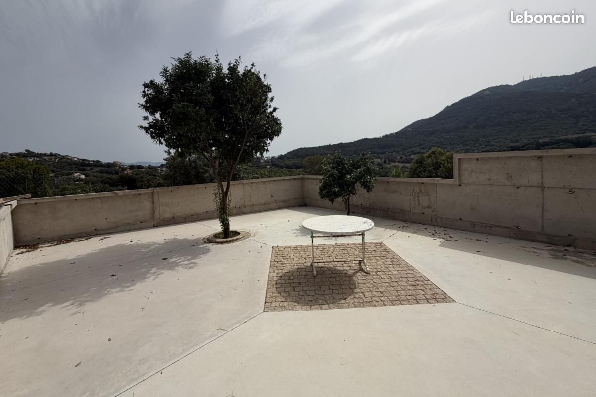 Appartement à louer, 30m², Alata