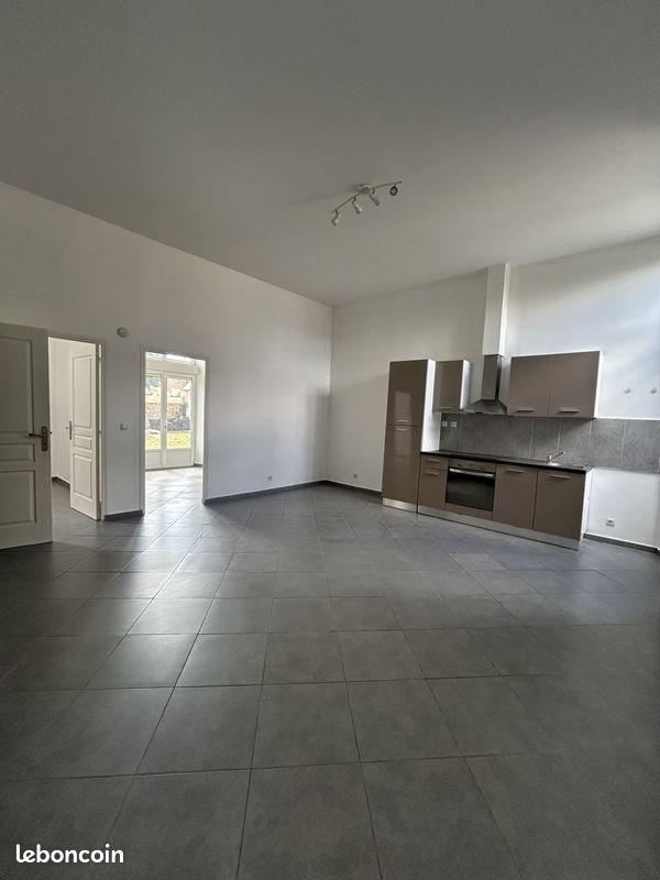 Appartement à louer, 52m², Bégard