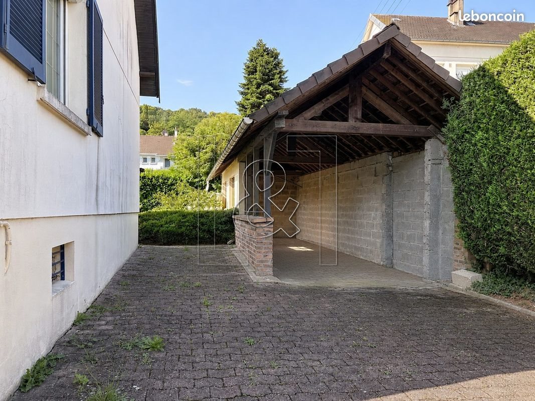 Maison à vendre, 110m², Saint-Léger-du-Bourg-Denis