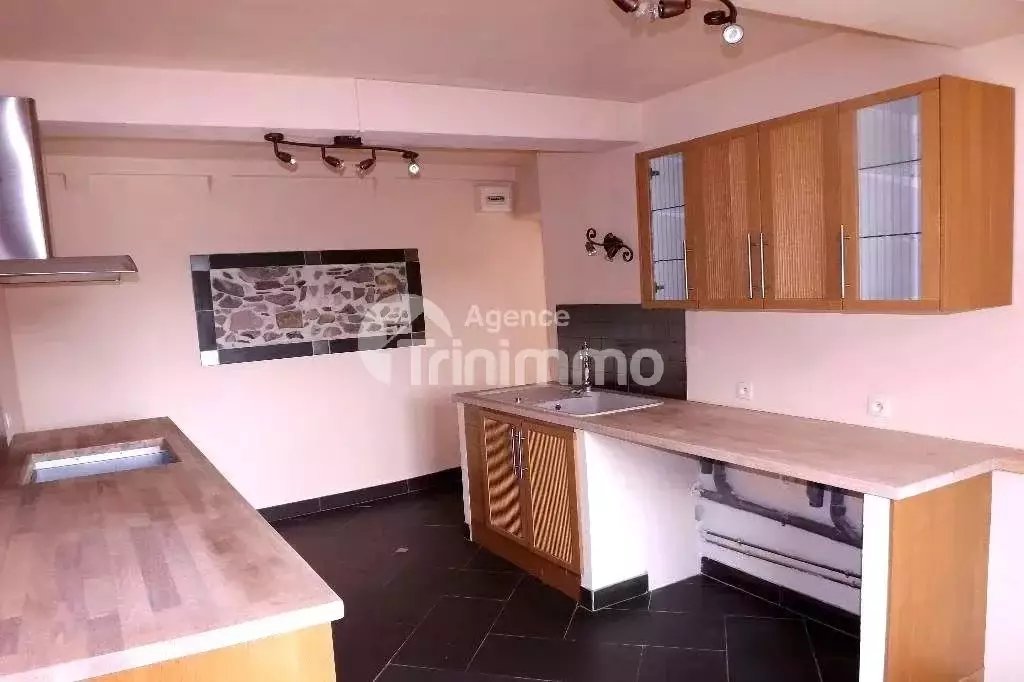 Appartement à louer, 75m², Touët-de-l'Escarène