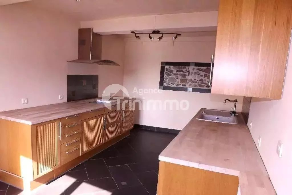Appartement à louer, 75m², Touët-de-l'Escarène