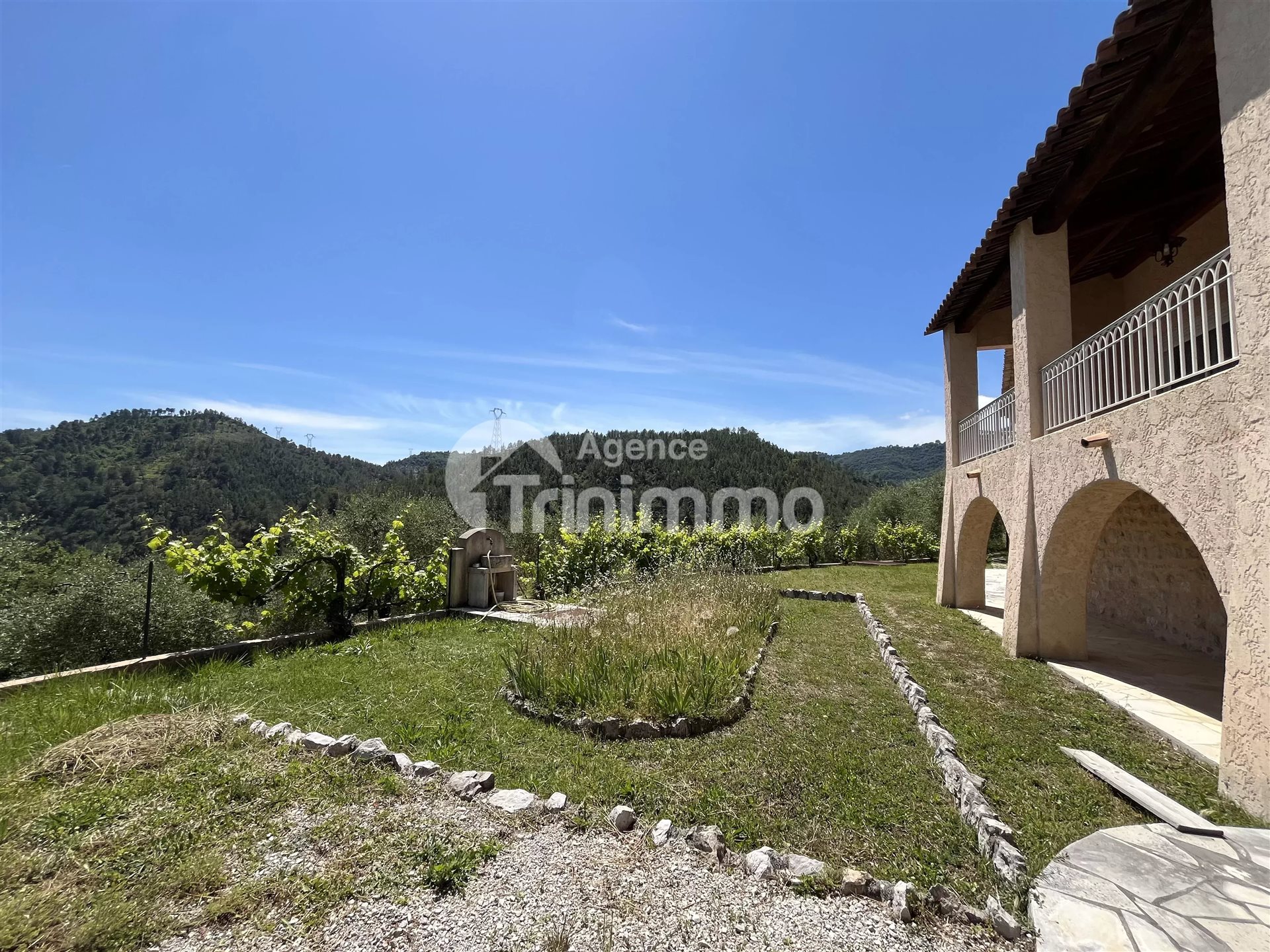 Maison à vendre, 176m², L'Escarène