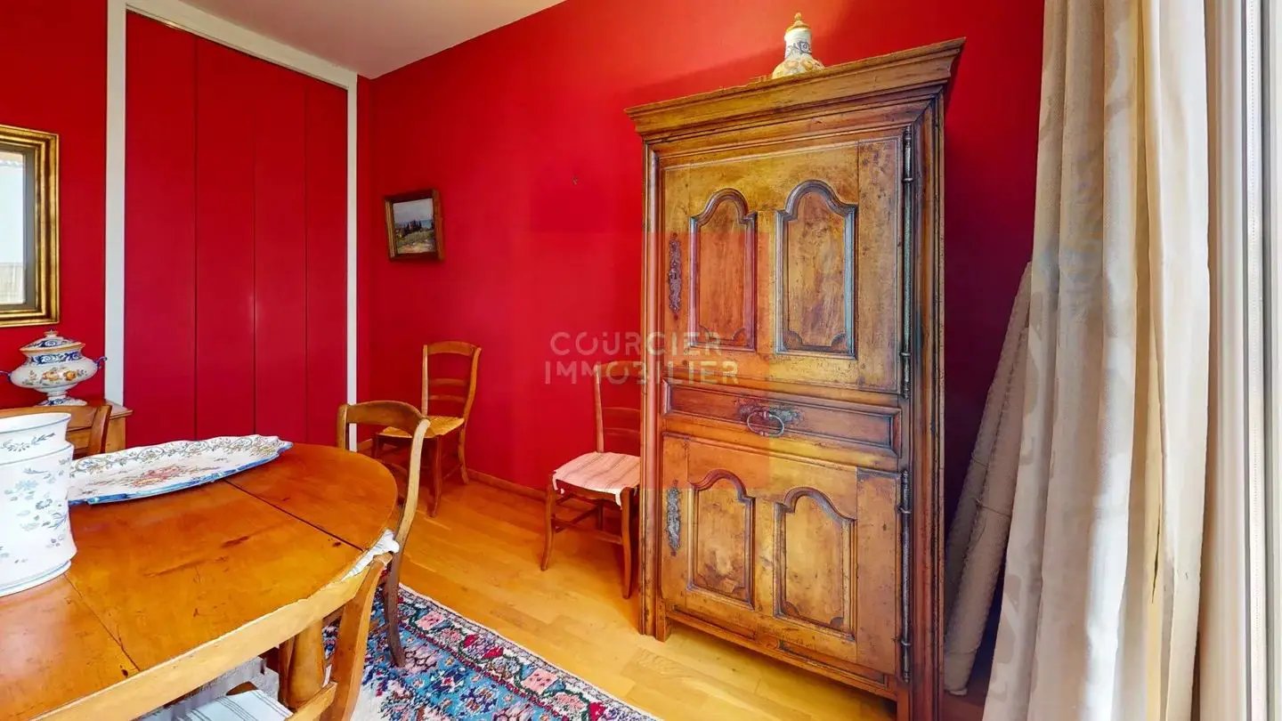 Maison à vendre, 140m², Le Mesnil-Saint-Denis