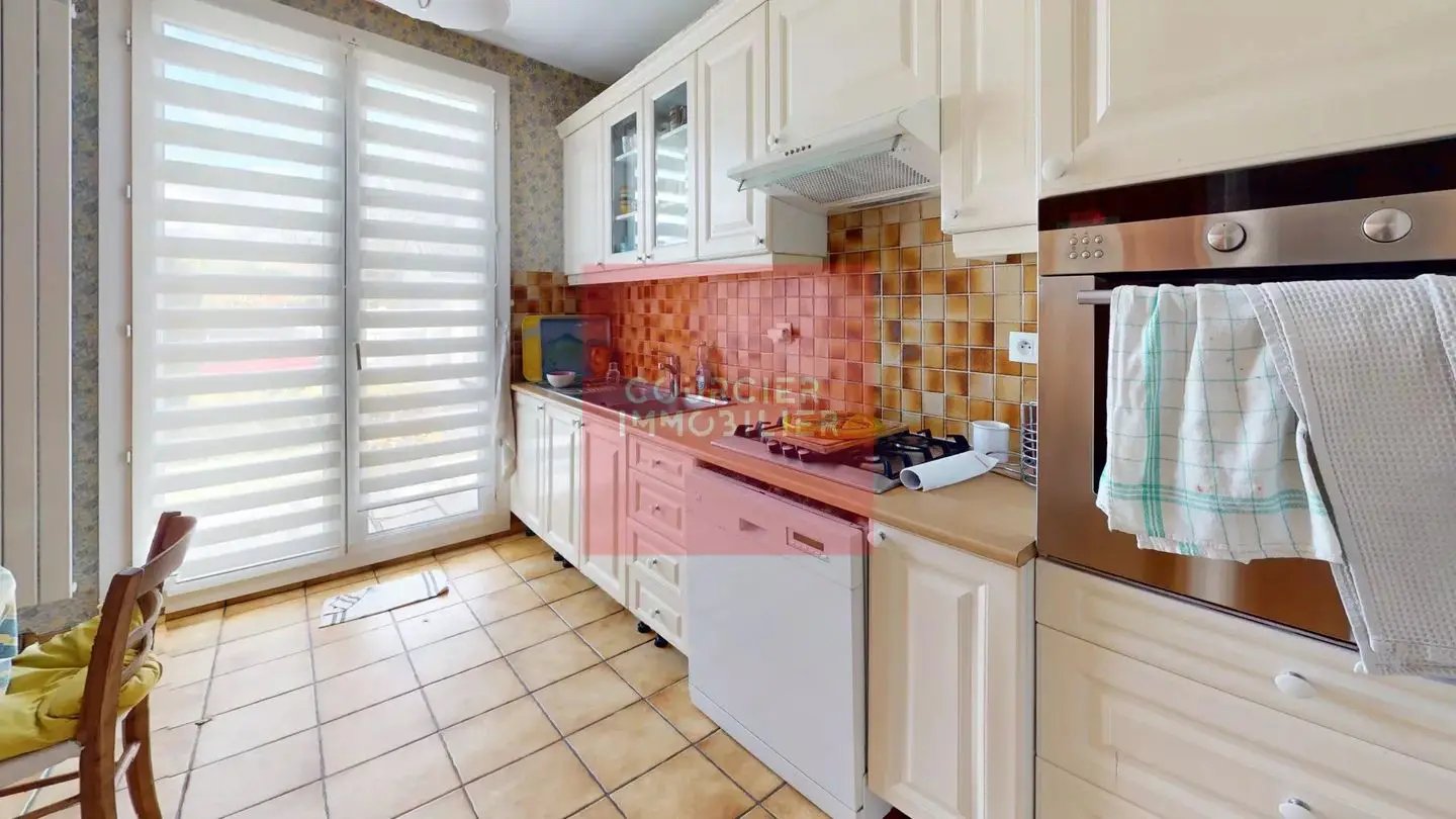 Maison à vendre, 140m², Le Mesnil-Saint-Denis