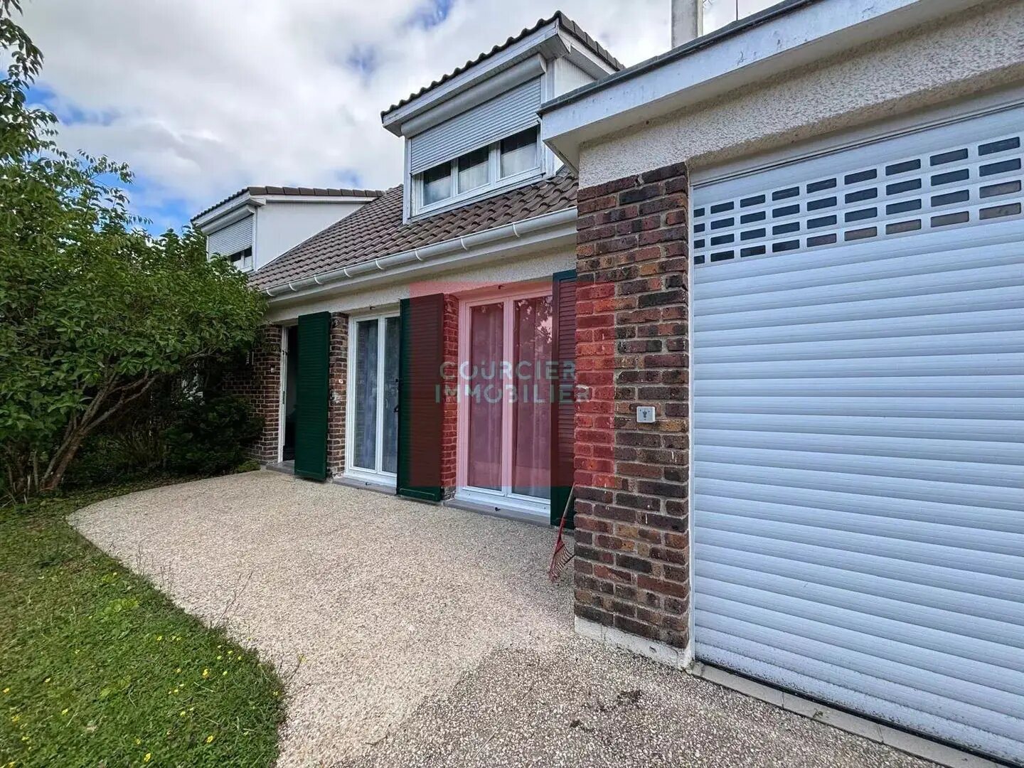 Maison à vendre, 132m², Le Mesnil-Saint-Denis