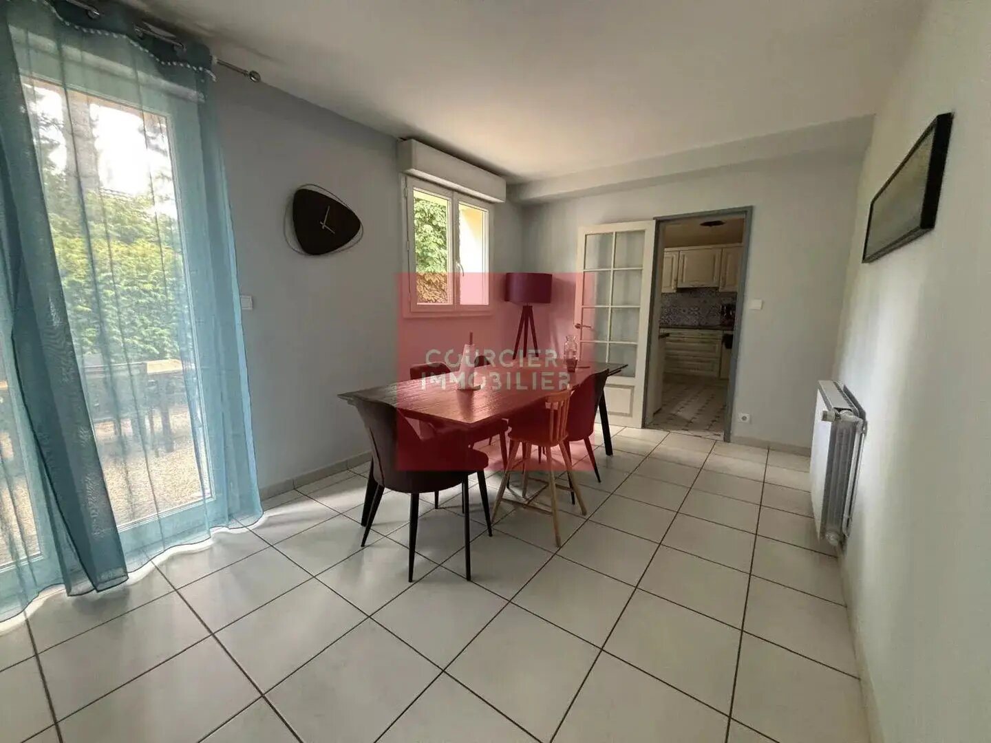 Maison à vendre, 132m², Le Mesnil-Saint-Denis