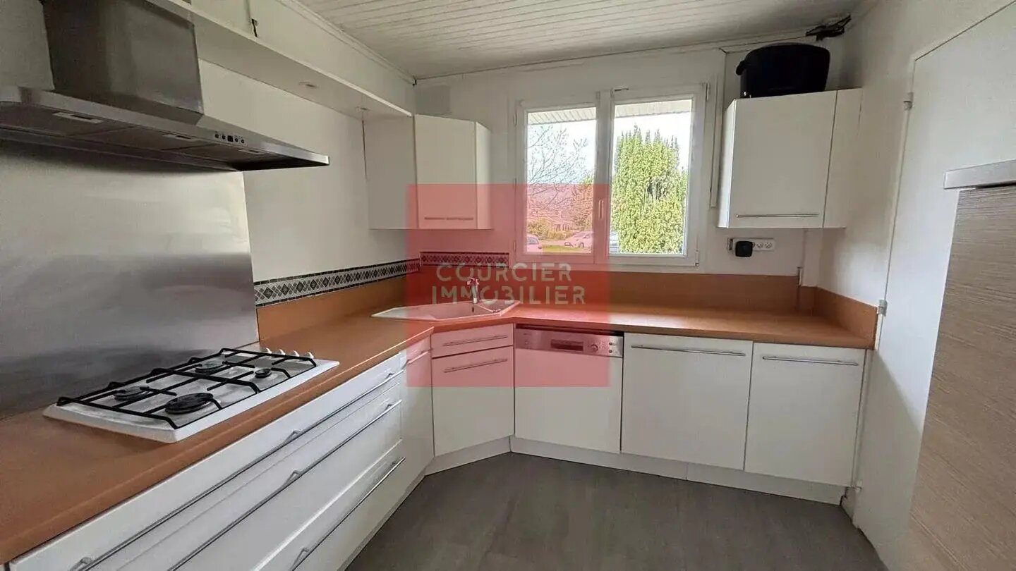 Maison à vendre, 117m², Le Mesnil-Saint-Denis